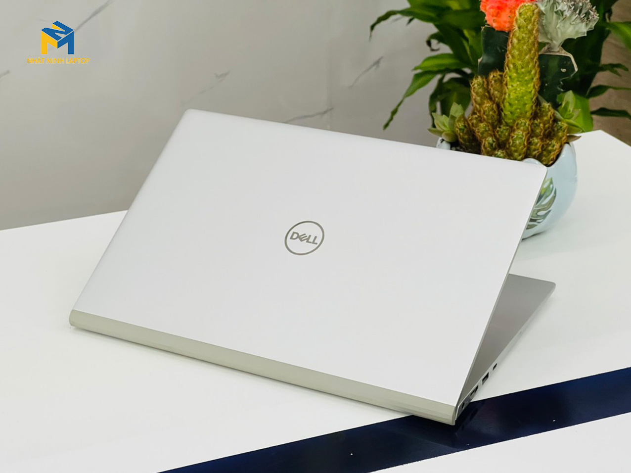 dell inspiron 14 5402 thiết kế