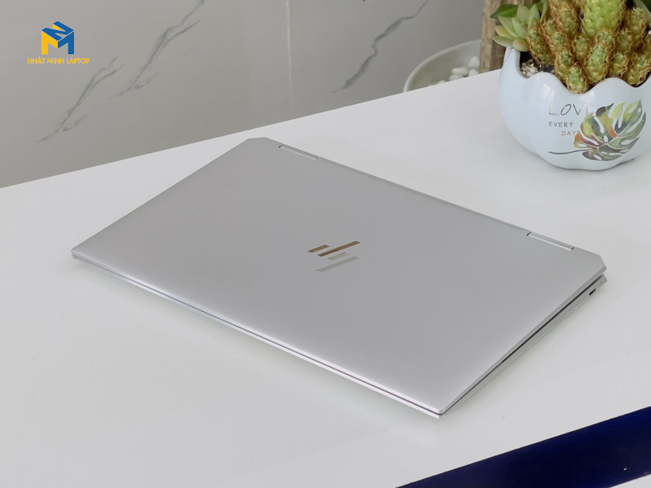 hp spectre x360 13-aw0013dx i7 