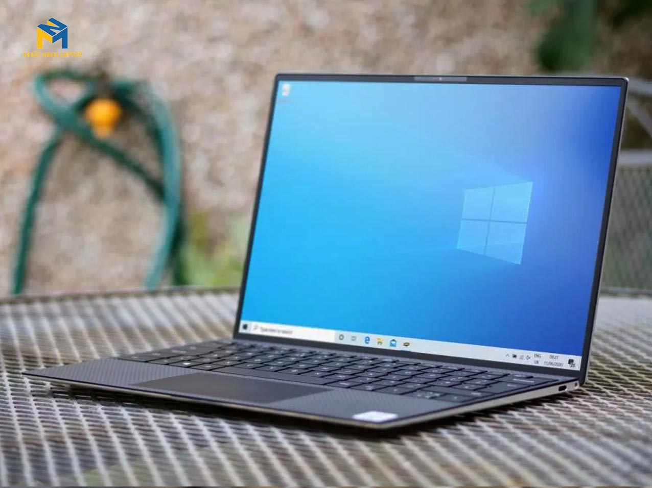 Dell XPS 9300