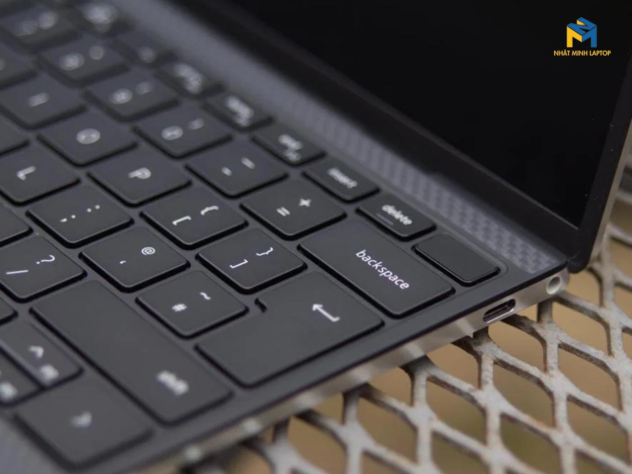 Dell XPS 9300