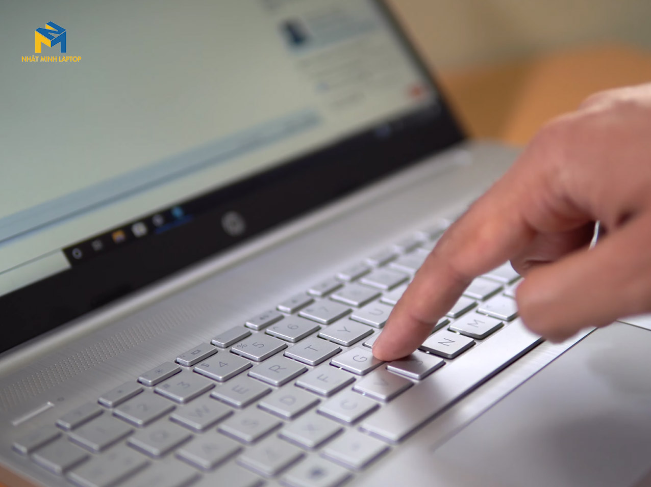 review HP Laptop 15-dy2152WM