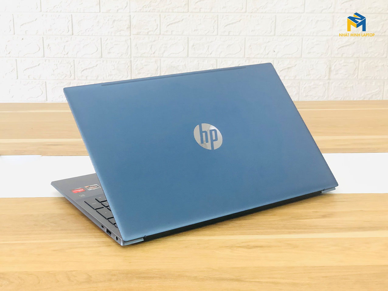 HP Pavilion 15-eh1070wm
