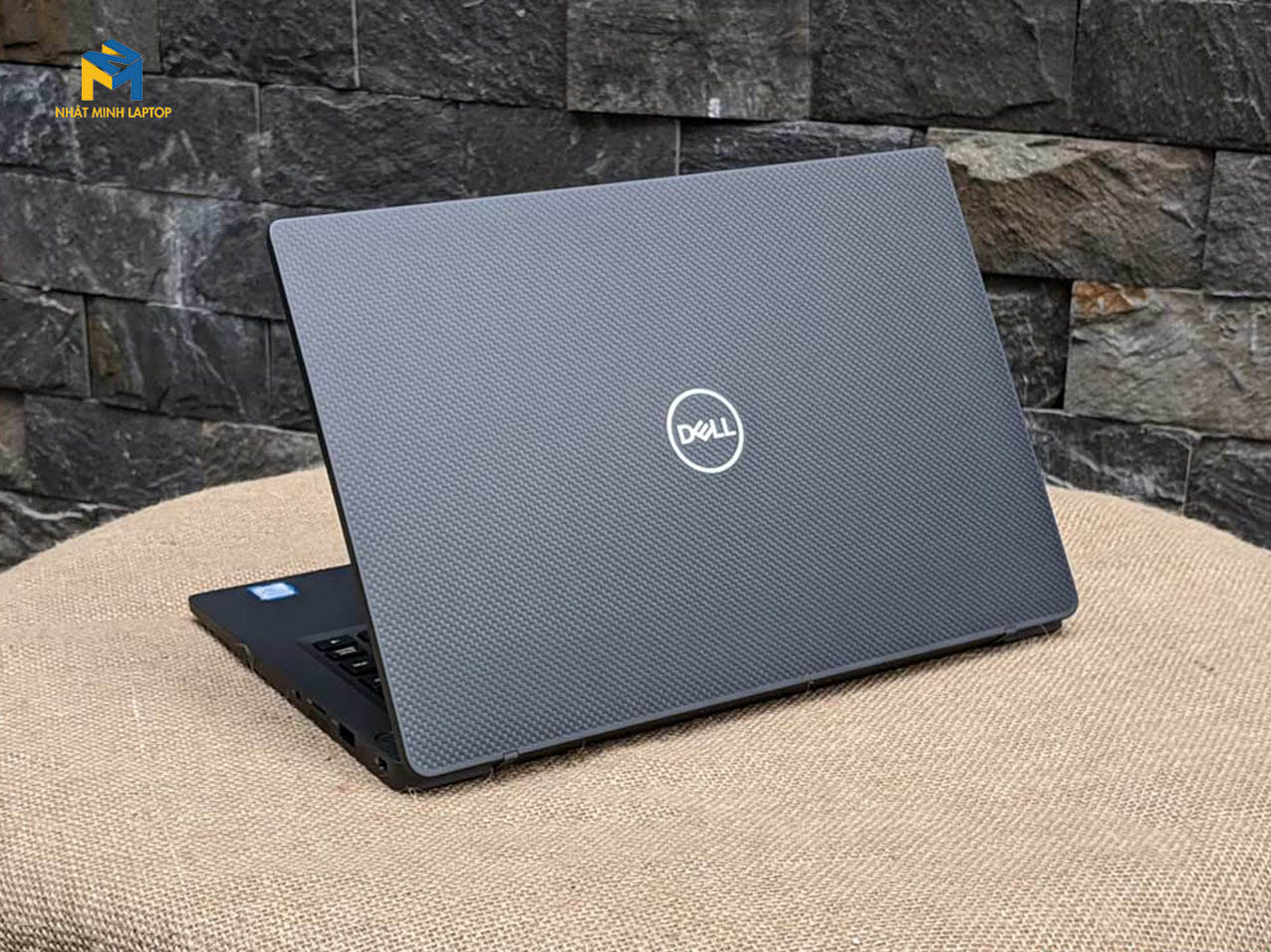 thiết kế dell latitude 7300