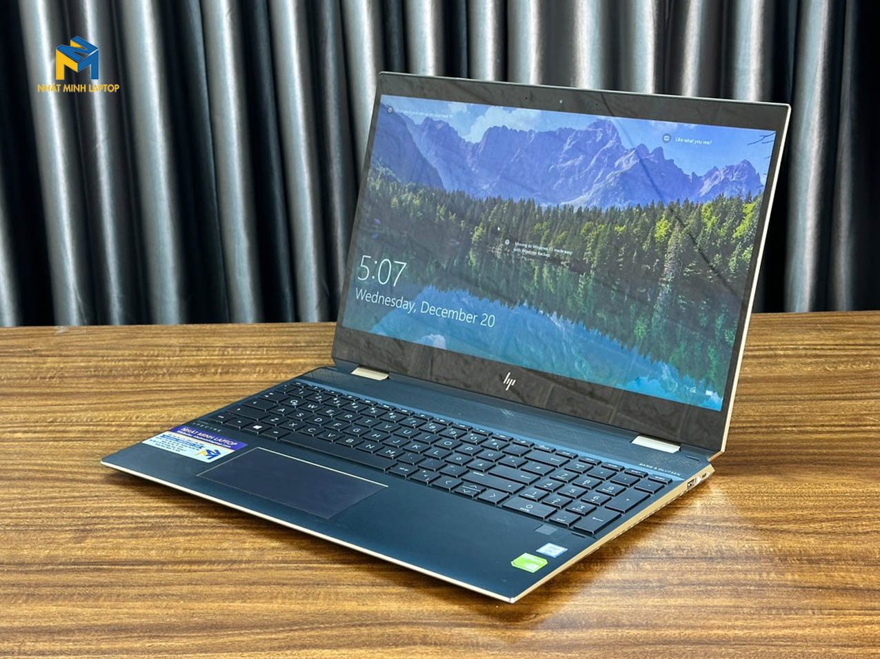 hp spectre x360 15 giá 