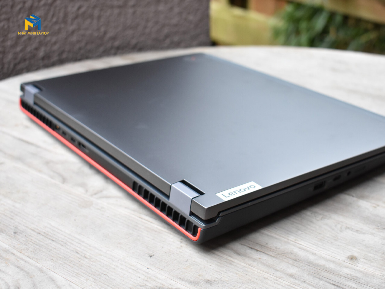 laptop thinkpad gia re