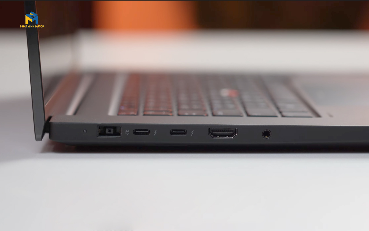 mua laptop thinkpad p1 gen 7