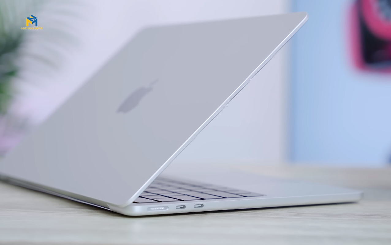 giá macbook air m2