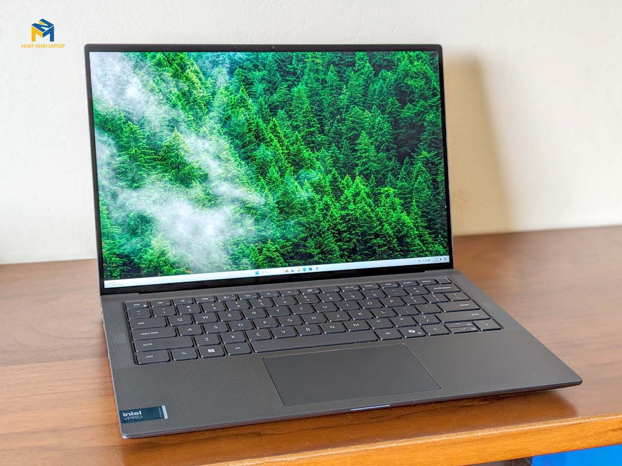 giá Dell Precision 5490