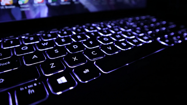 Top 7 Laptop Dell có đèn bàn phím tốt nhất